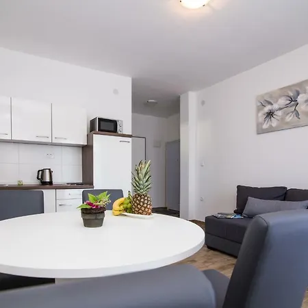 Prtajin Guest house *