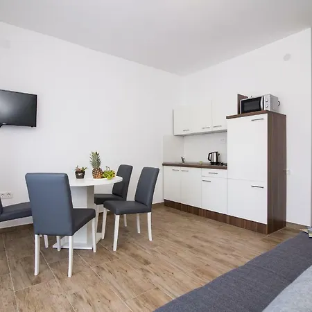Prtajin Guest house *