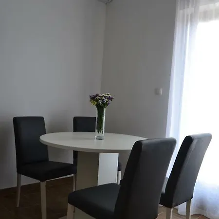 Prtajin Guest house *